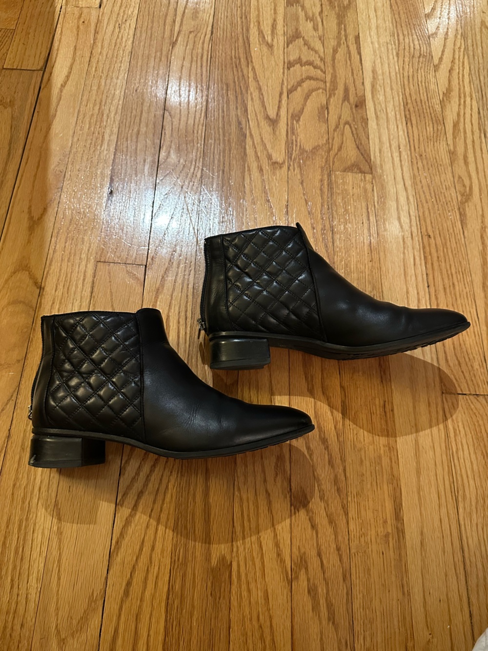 Aquatalia Women's Black Quilted Ankle Boots Lacey Anil Calf- Size 9